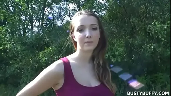 HD La tettona Lucie Wilde POV scopa all'aperto migliori clip