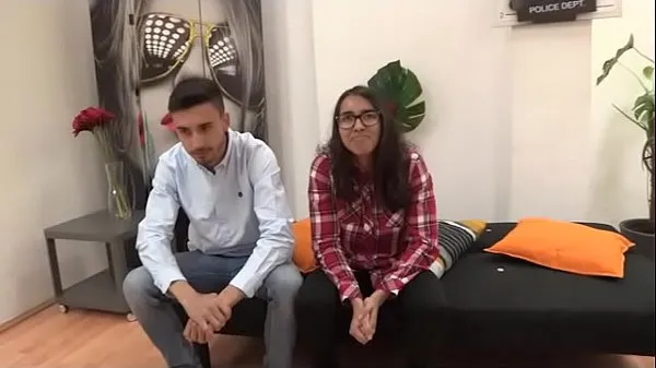 HD Youtuber girl has left singing for dicks. She wants to be fucked üst Klipler