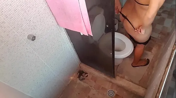 HD Coloquei meu celular gravando escondido no banheiro da minha amiga e éla acabou descobrindo e me deu uma surra üst Klipler