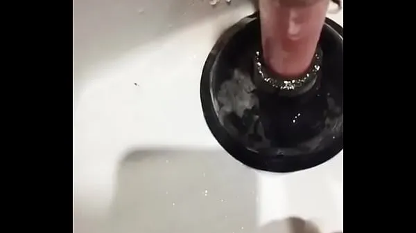 HD My friend jerks off in the bathroom VIII κορυφαία κλιπ