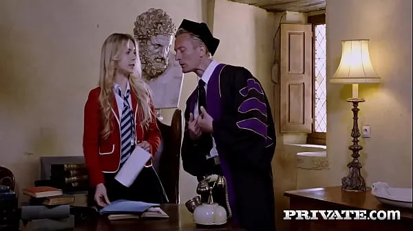 ایچ ڈی Flat Chested Alecia Fox Face Fucks Her Head Master ٹاپ کلپس