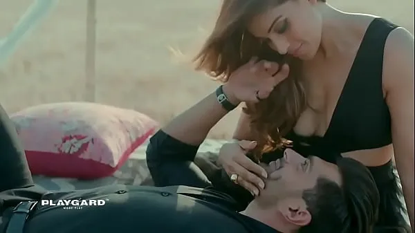 HD Bollywood actress romantic sexy romance scene Klip atas