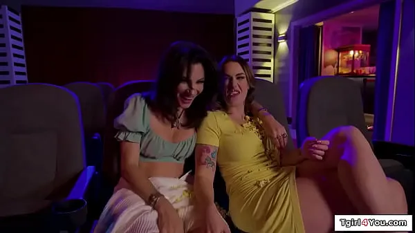 HD Cheating trans Ariel Demure is in a double date and shows her cock to a curvy big tits brunette sucks it and then the busty shemale fucks her parhaat leikkeet