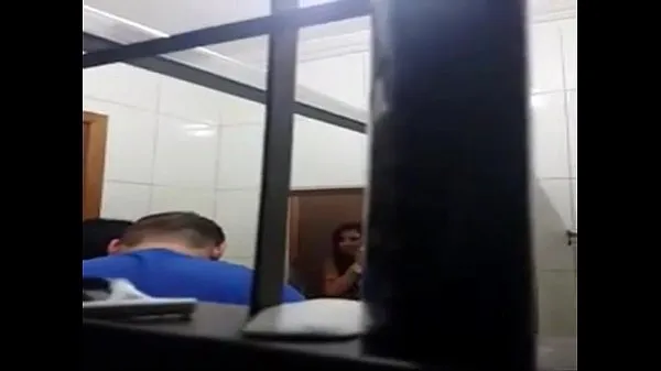 HD FLAGRANTE! Namorada traindo e mentindo para o corno no celular مقاطع علوية