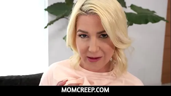 HD MomCreep - Пасынок дрочит похотливую Кит Мерсер с большими сиськами после того, как она мастурбирует лучшие клипы