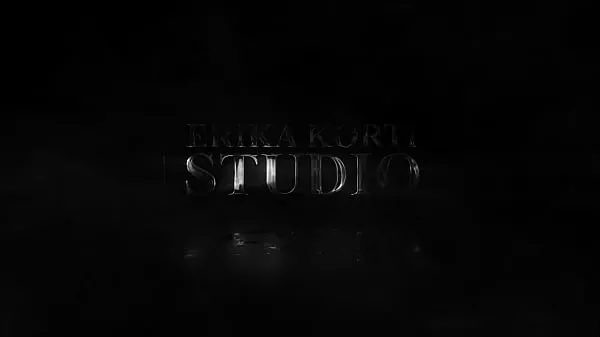 Clips HD Nouveau gang-bang ! Emma Korti et TS Kittala sautent sur 5 grosses bites DPP Fisting EKS131 supérieurs