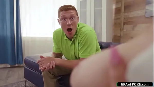 HD Arzt mit dicken Titten wird von einem Patienten gefickt Top-Clips