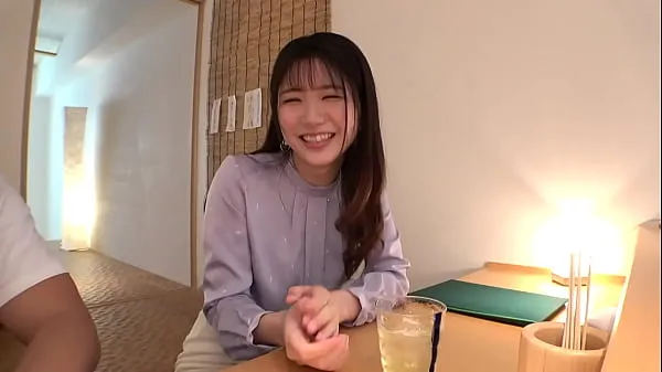 高清她是一位可爱的女士，长相可爱，整洁干净！ 她逐渐在男人的爱抚下展现隐藏的色情一面，对异常的性爱感到好色顶部剪辑