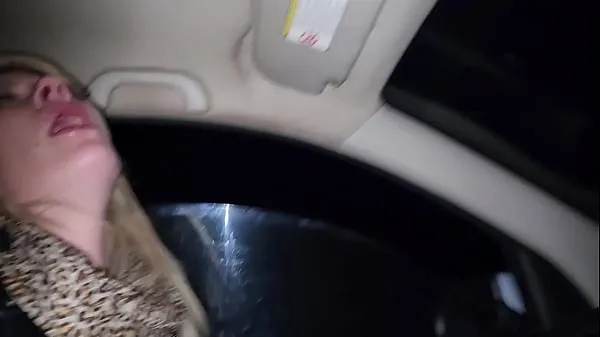 HD Sparowdox porta fuori una ragazza carina al primo appuntamento e si fa succhiare il grosso cazzo nel modo più strano migliori clip