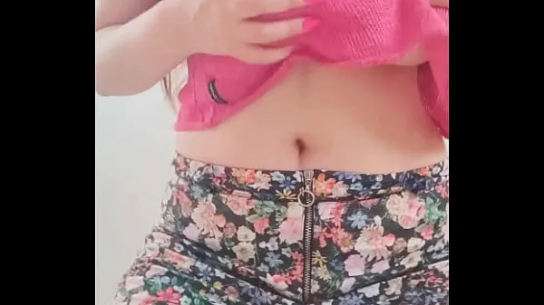 HD Modella posa grandi tette naturali con gemiti - DepravedMinx migliori clip