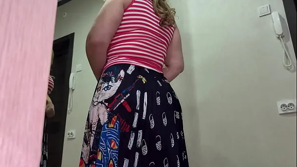 HD-I saw my stepmom standing in front of the mirror and took her big ass mest populære klipp