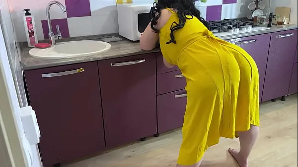 HD Опытная MILF подставила большую и зрелую задницу для члена в анал top Clips